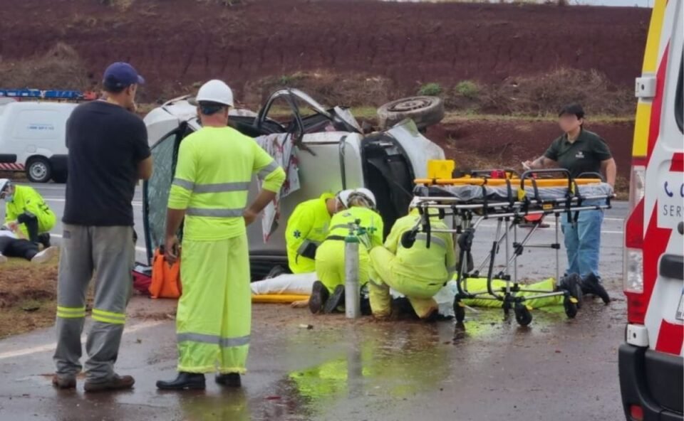 Avião da Latam derrapa e atola em pista de Cascavel; 151 pessoas estavam a bordo